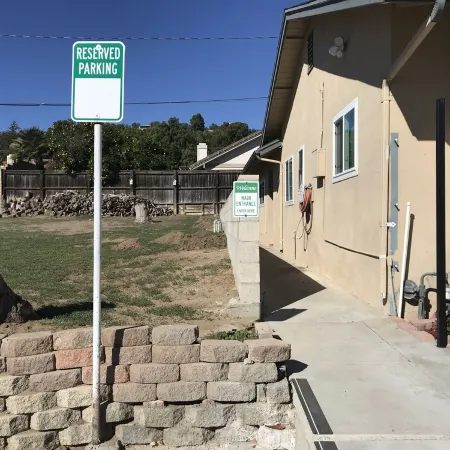 Meticulous Private House @Camarillo Heights-82" TV, Beach/Shopping