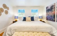 Historic Olympia Home in the heart of Olympia. Close to everything. Các khách sạn ở Olympia