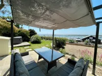 Cosy Coastal 2-Bedroom Cottage with Hot Tub & Log Burner