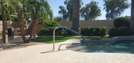 Desert retreat with private heated pool & golf cart. Goodyear AZ. Отели рядом с Litchfield