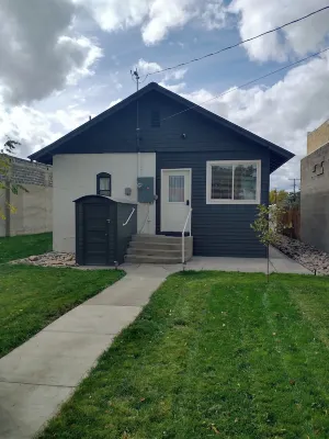Central Oasis on Main- Private, Quiet, Walkable