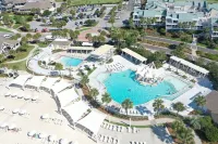 Newly Renovated Top Floor High Hammock Villa! Golf Views & Close to Everything!