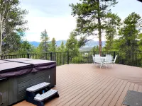 WinterPark Chalet-3br/2ba. 2decks/hottub/mtn views. Skiing/Hiking/Biking nearby.