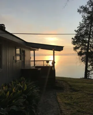 Best "DAM" View on Lake Sinclair! Kayaks 🛶 Sunrises 🌅 Big water 🌊 Fishing 🎣