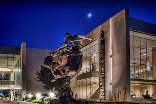 Renovated Townhome with Two King Beds & Sep Bath