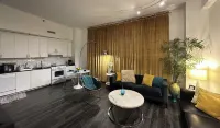 Location Location Location! Comfy Plush Modern Condo in The Center of Everything