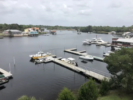 Stunning Top Floor Views of The Steinhatchee River with Private Boat Slip /Pool!