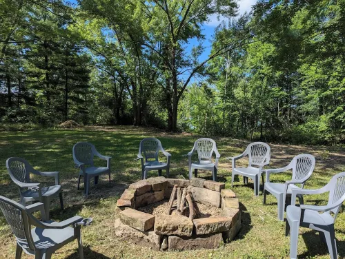 Lakeside Acres at Berlin Lake, OH - 4 Bedroom/3 Bath with separable studio apt