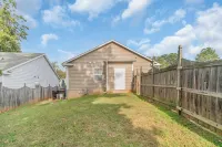 Few Mins to Ballantyne-Pet Friendly-1 Level Home