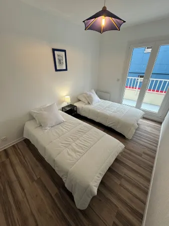 Large modern F3 - near port Отели рядом с достопримечательностью «courseulles»