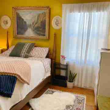 Charming 2-bedroom historic bungalow - Downtown SLO Rooms