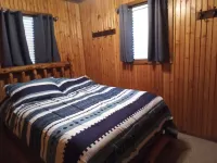 Lake Front Cabin in Quiet Cove - Homestays