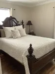The Cottage By The Gulf - Just Steps To The Beach!