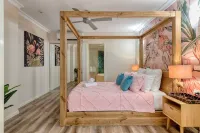 The lookout on Macrossan