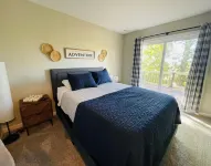 Hillside Hideaway in Marietta, OH:  4 beds, 2 baths, stunning views! Các khách sạn gần Putnam Chocolates