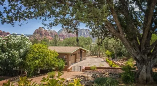 Sedona Vista Art Cottage - Historic & Beautiful!  - 100% 5-Star Reviews!!