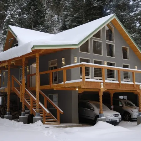 Beautiful Mountain Retreat Just Minutes From the Slopes!!