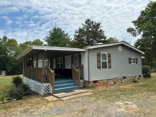 Charming 4 Bedroom House in Pleasant Seagrove - 3-Star