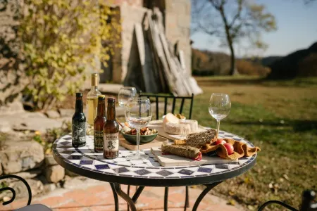 Apartment in the Countryside: Swimming Pool, Barbecue and Unique Environment