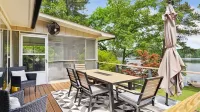 Sample the Sandhills at Six Dixie Lakeside!