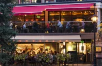 Luxury & Private Hot Tub