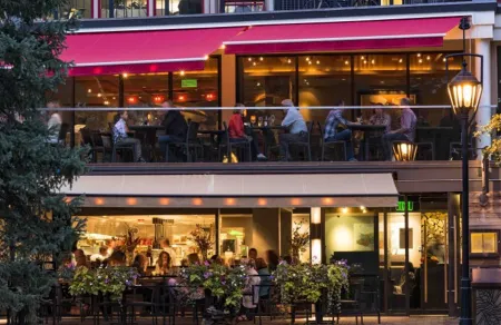 Luxury & Private Hot Tub Отели рядом с достопримечательностью «Sonnenalp Club»