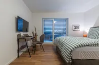 85qm Balkon Suite mit 2 Schlafzimmern und Balkon