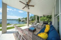Luxe 8BR Lakefront Home, Private Pool, Hot Tub, Gameroom, Putting Green, Firepit - 5-Star