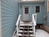 Studio 154 tucked away, peaceful and convenient access to the upper valley NH.