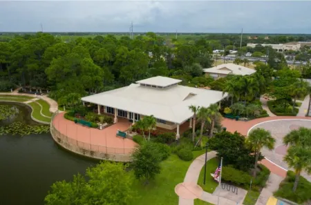 Beautiful and spacious 4BR house in Port St. Lucie, FL