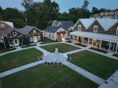 New Luxury 1BR Cottage in Downtown Auburn!