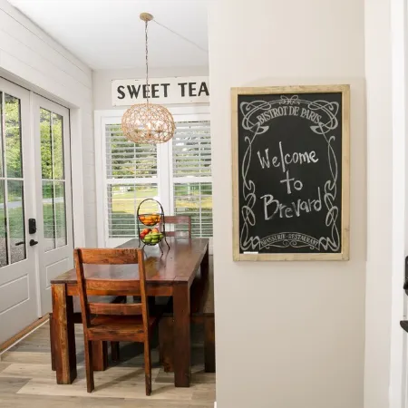Up North, down South in Brevard, NC - Close to Lumber Arts District and Downtown