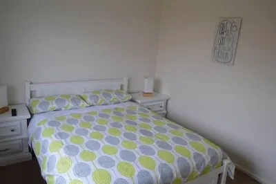Charming Riverside Unit in Paradise FREE Wi-Fi