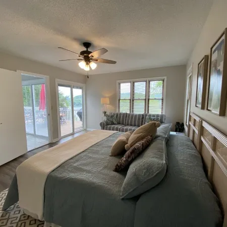 Little Buck Bungalow - Deerfield Lake View Home on Norris Lake