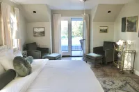 Beautiful 35-Acre Redding Vacation Rental! Hotels in Junction