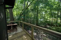 Valley Overlook - Cozy 2BR Cabin near Blossom Music Center -Peninsula, Ohio