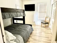 Cozy Home in Old Town on Main St 2BED-2BA Steps away from wine & food!