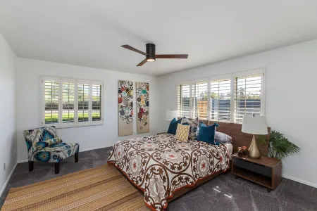 Beautiful Furnished Arcadia Home with Camelback View Off Exeter Отели рядом с достопримечательностью «Гора Кеймелбек»