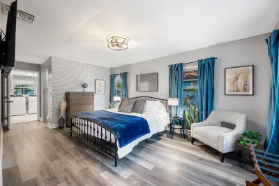 Summer Specials! Pet Friendly, 7 Beds, Family Oasis