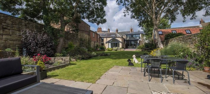 CROSS HOUSE APARTMENT Dog Friendly Barn Conversion in the Heart of Warkworth Hotele w: Morpeth
