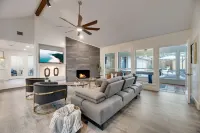 Designer Dallas Oasis!Central Location!Pool! BBQ! Firepit!Minigolf!