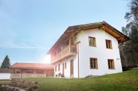 Refugium am Rehberg - Traumhaftes Ferienhaus mit Sauna und Whirlpool Hotels in der Nähe von Schloßbräu Drachselsried Richard Bruckmayer GmbH & Co. KG