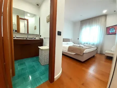 Central elegant suite