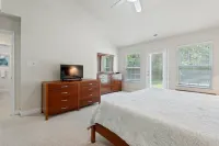 Spacious 4Br Coastal Retreat in Bay Creek – Beach & Golf