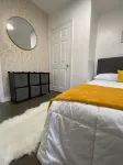 Modern Comfort 1BR- 30 Minutes to Manhattan Hotels in Downtown Newark