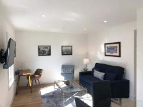 Newly Remodeled 1 BR Apartment in the Heart of Sausalito Hotels in Sausalito