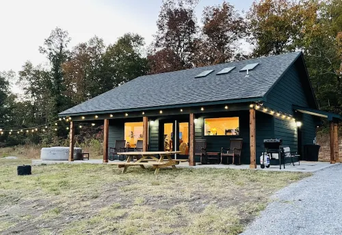 Modern Cabin w/Pool and Hot Tub!