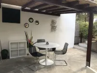 Blueberry apartment - studio 2/3 people - privacy - surrounded by greenery