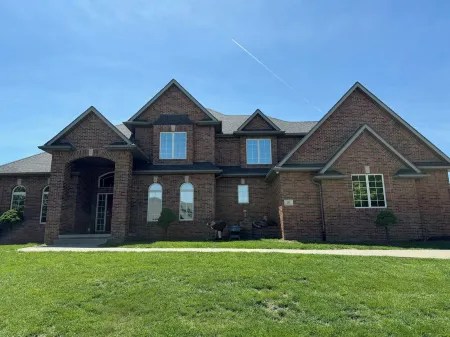 Spacious 5-bedroom house in beautiful Carter Lake with fitness room, WiFi