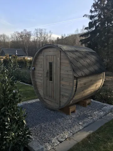 Vacation home Lee&Luv with barrel sauna, free W-LAN